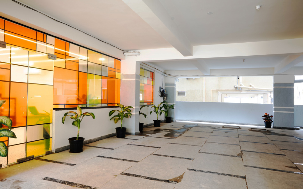 Room with Parking